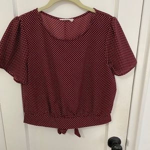 Short sleeve crop tie back top